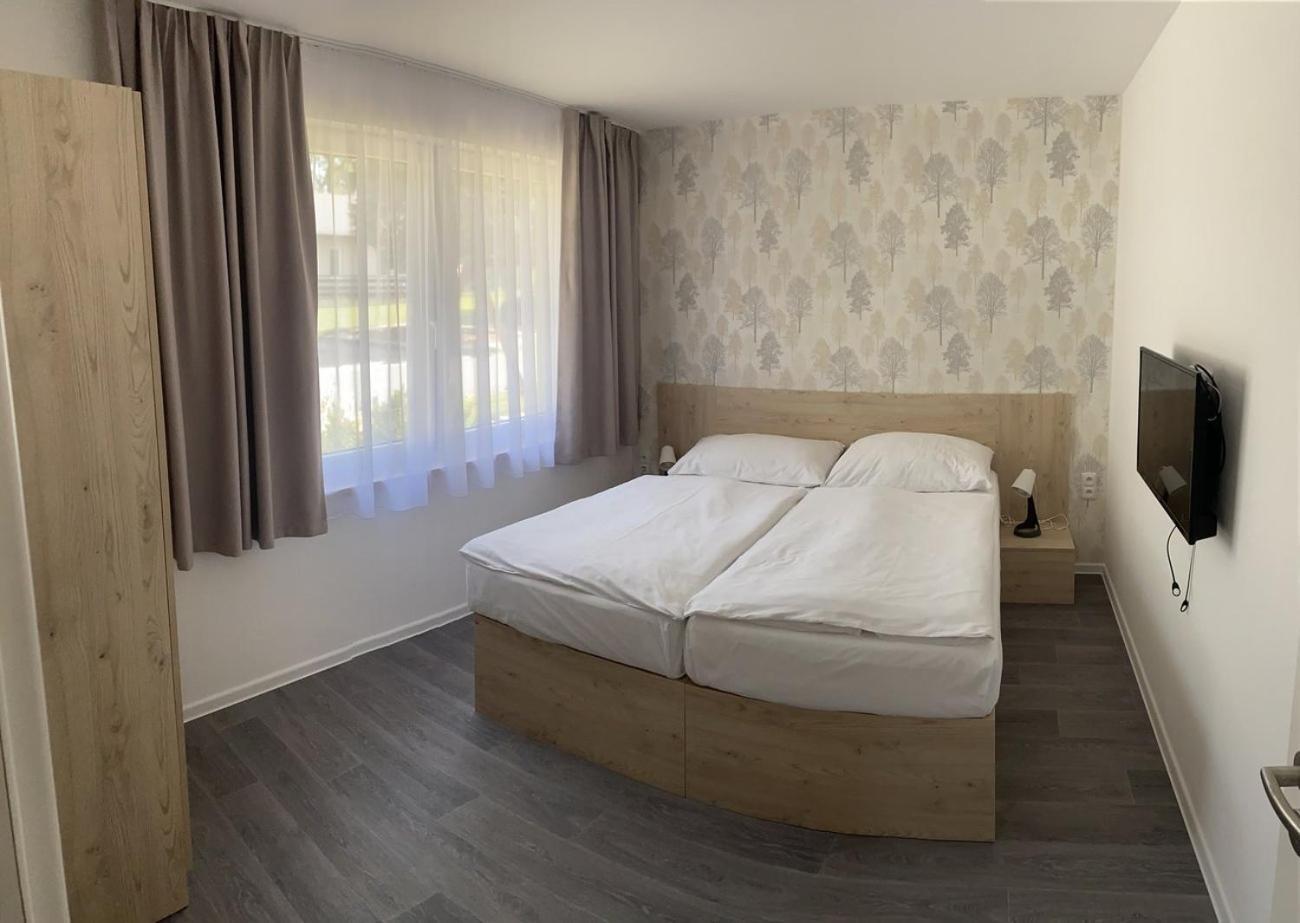 Ea Hotel Kraskov Stary Dvur Ngoại thất bức ảnh