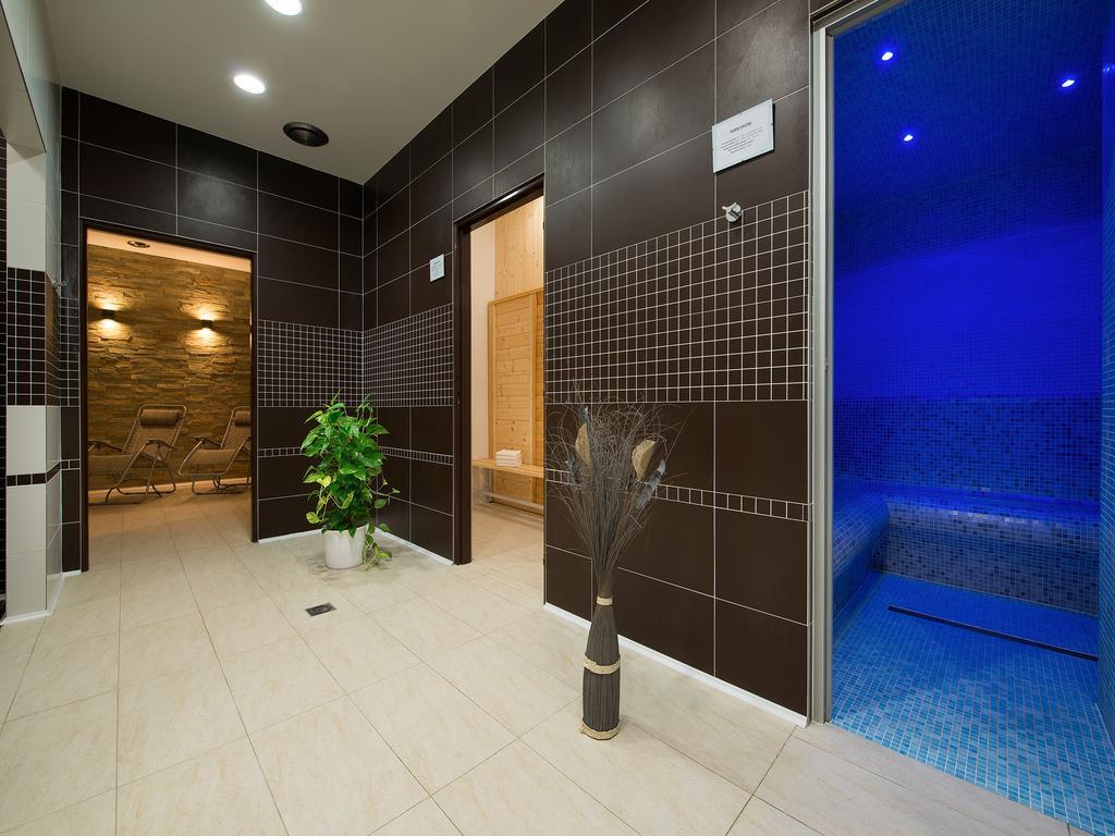 Ea Hotel Kraskov Stary Dvur Ngoại thất bức ảnh