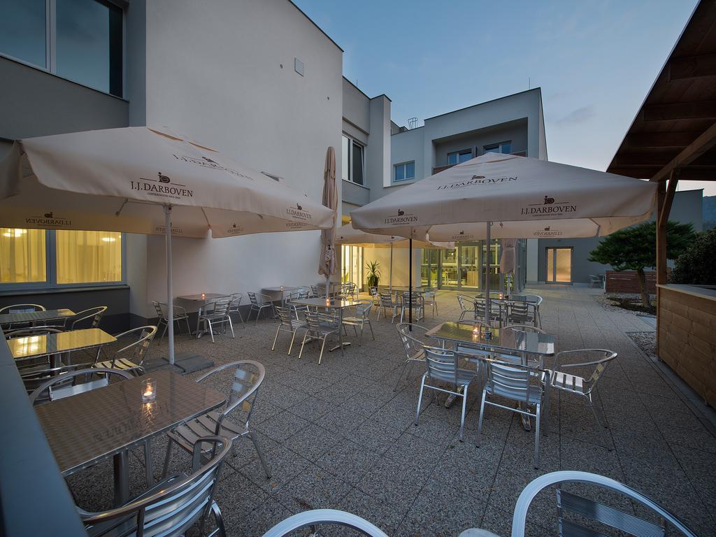 Ea Hotel Kraskov Stary Dvur Ngoại thất bức ảnh